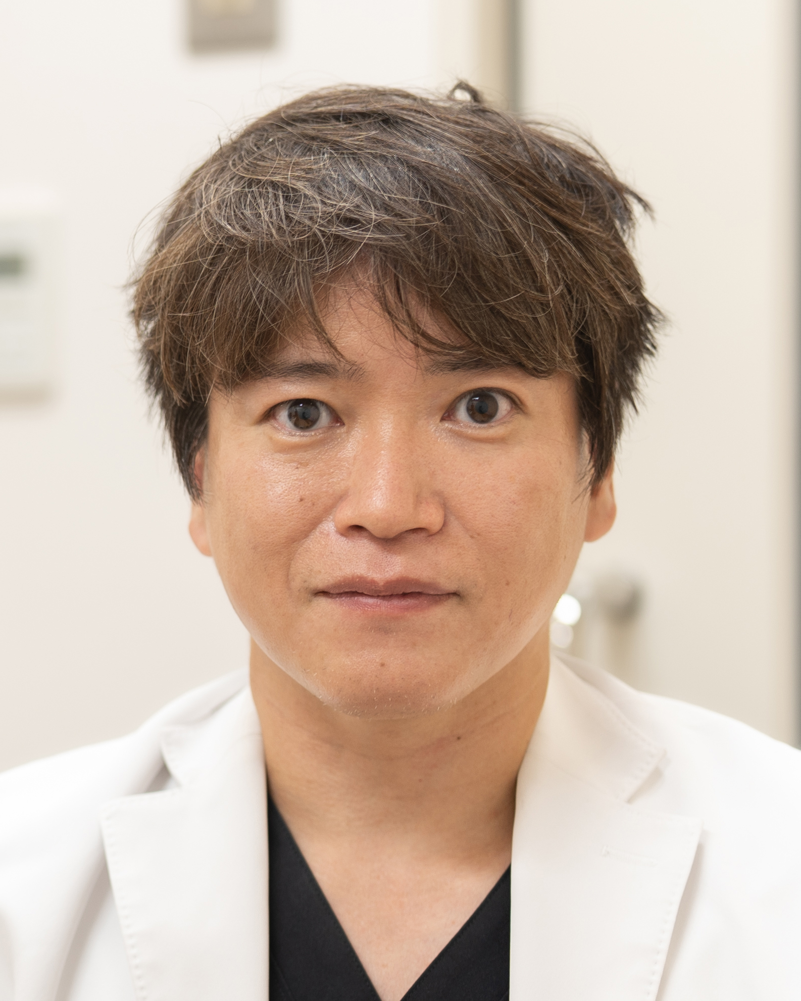 今城　健人